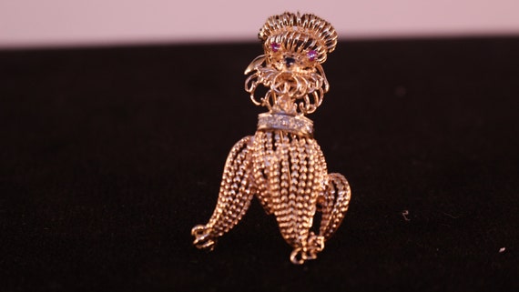 Pin,Poodle. 14k yellow gold with Rubies, Sapphire… - image 2