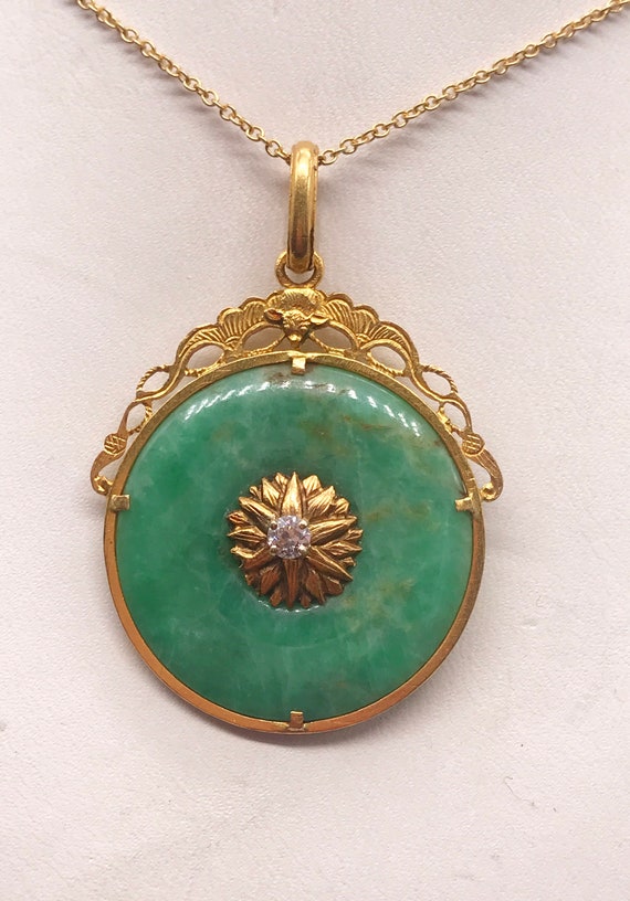 Pendant,Jade. 18k yellow gold  circa 1970’s. - image 3