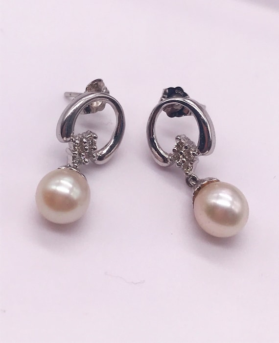 Earrings, Pearl & Diamonds. 14k gold.  Circa 1950’