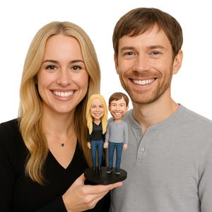 Custom Bobblehead Casual Cute Couple with Rose Bouquet, Bridal Party Custom Bobblehead, Wedding Custom Bobblehead, Personalized Bobblehead