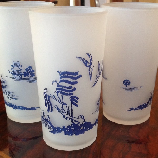 Blue Willow Pattern Frosted Drinking Glasses---Set of 8
