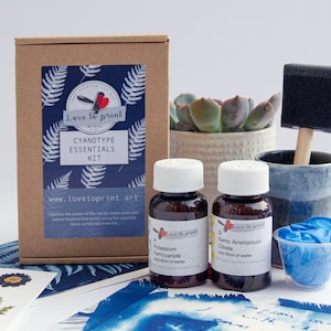 Cyanotype Kit | Cyanotype chemicals | cyanotype refill kit Boxed kit
