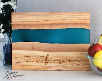 Personalized Charcuterie Board, Gifts for the Couple, Live Edge Serving Board, Custom Anniversary Gift, Resin Chopping Board, Wedding Gift