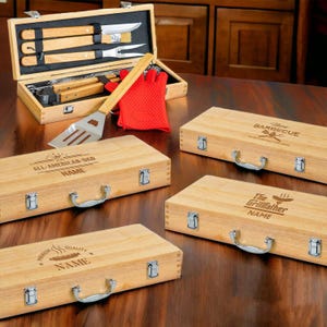 Custom groomsman bbq grill set, personalized wedding gift set, men&#39;s bbq gift,  christmas grill gift, barbecue gifts for men, bbq tool case