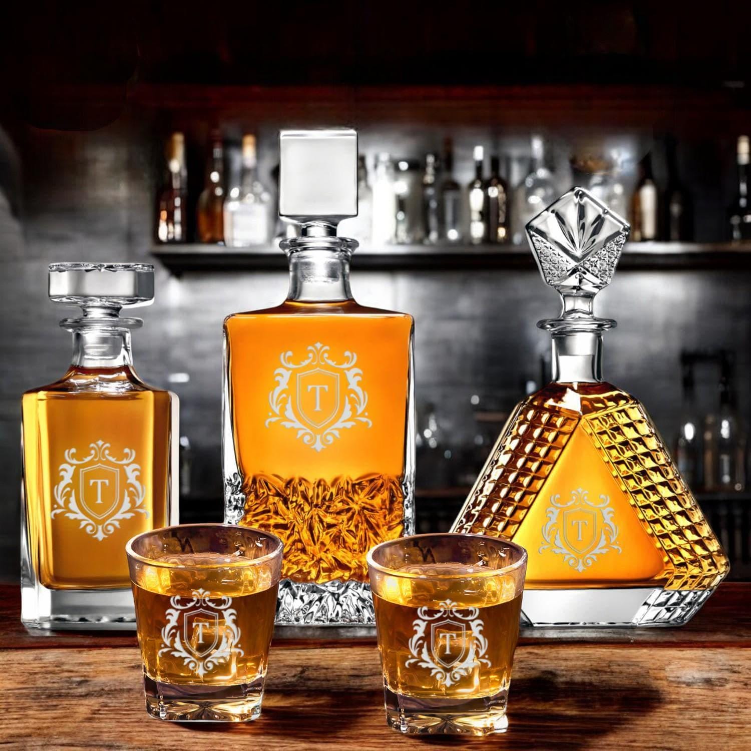 Whiskey decanter, personalized gift, whiskey glasses, custom whiskey glass, whiskey gift, barware gifts, gifts for men, gifts for husband