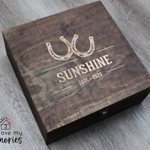 Pferdegedenken Andenken, Pferdegedenkbox, Haustierverlust, Trauergeschenk, Regenbogenbrücke, Beileidsgeschenk, für immer Freund, Pferdedenkmal