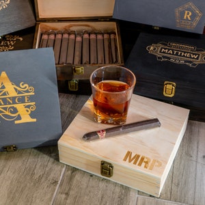 Groomsmen Cigar Box, Gift Box, Best Man Box, Engraved Cigar Box, Wooden Cigar Box, Personalized Cigar Box, Groomsmen Present, Wedding Box