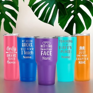 Lustiger Lehrer Becher, Lehrer Zitat Becher, Reisetasse mit Gravur, personalisiertes Lehrer Geburtstagsgeschenk, isolierter Lehrer Kaffeebecher