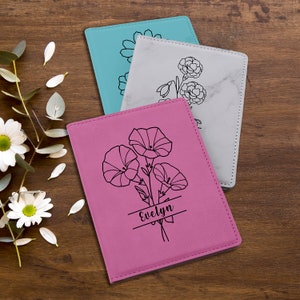 Personalisierte Passhülle, benutzerdefinierte Split Geburtsmonat Blumen Passinhaber Reiseliebhaber Geschenk, Mädchen Reisegeschenk, Jubiläumsgeschenk für Frau