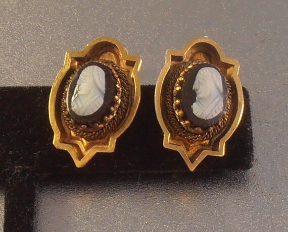Victorian Carved Hardstone Cameo Earrings Figural Sardonyx | Etsy