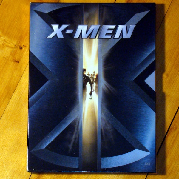 X-Men - Patrick Stewart, Hugh Jackman, & Halle Berry - Widescreen DVD - 2000