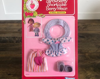 Poupées Charlotte Aux Fraises - Tenues Berry Good Nite & Berry Sweet - Kenner