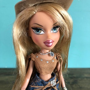 Bratz doll Y2K RARE Funk Out FIANNA Doll, Clothes, shoes, and