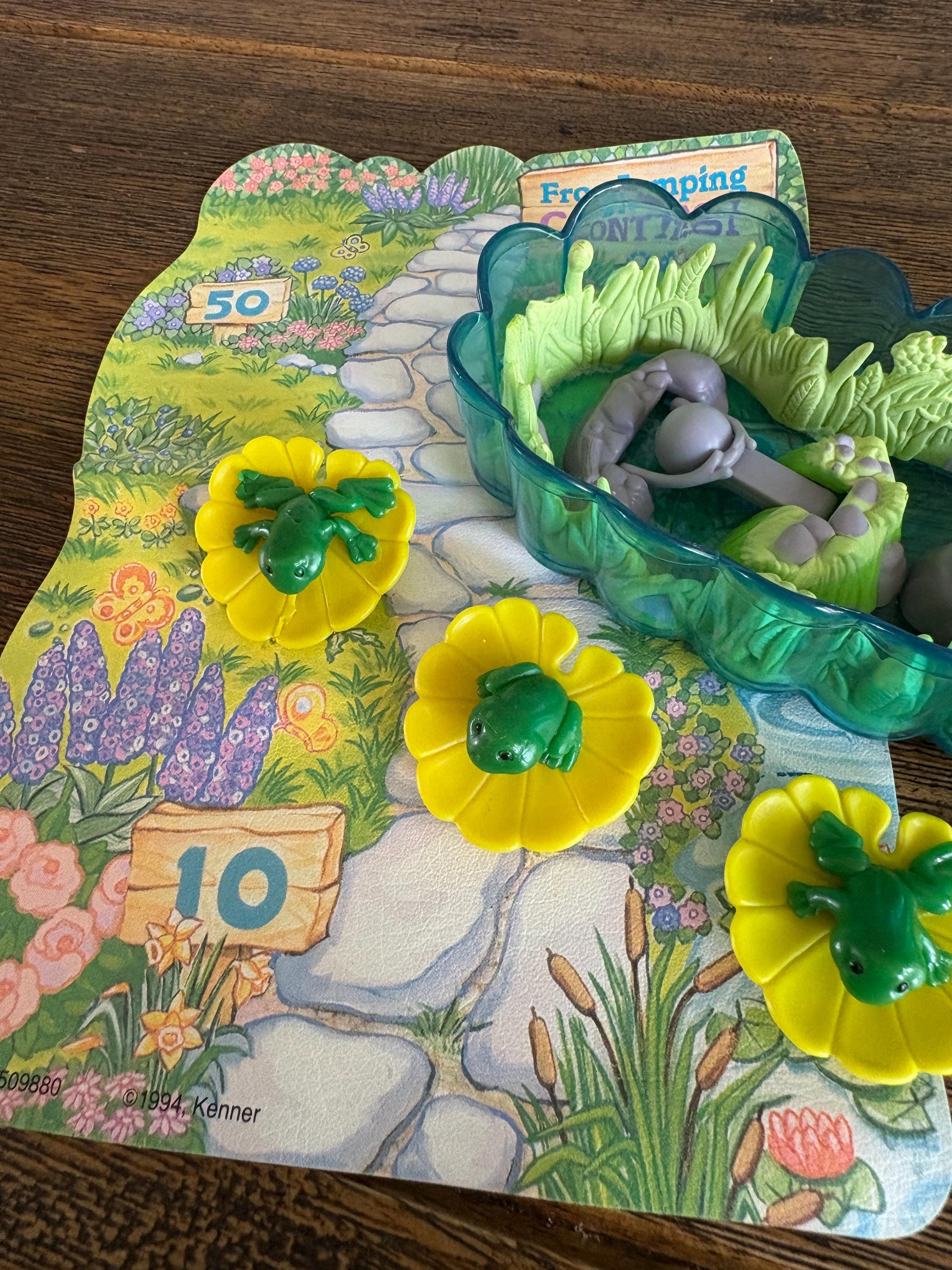 Vintage 1994 Kenner Littlest Pet Shop “jump N' Splash Frogs W/lily