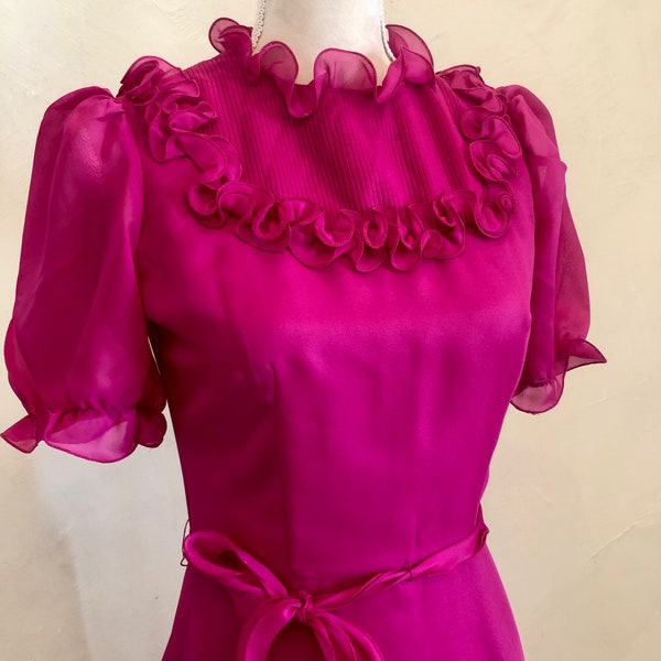 1970s vintage fuchsia dress