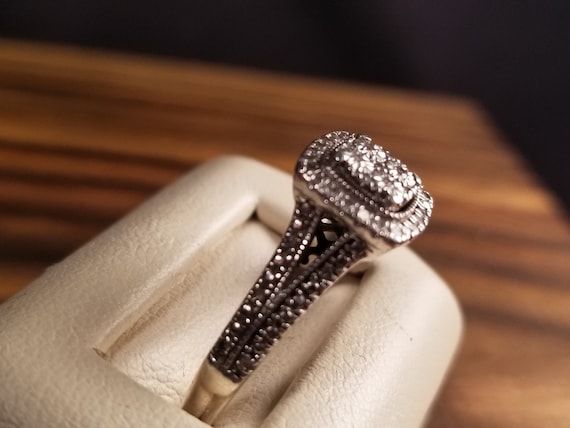 marcasite diamond rings
