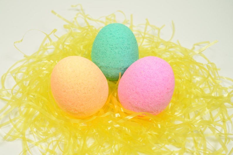 Easter Bath Bombs with Epsom Salts Natural Bath Bomb, Eggs in Carton, Easter Eggs Bombs, Easter Bath Bomb for Kids, Easter for girls image 2