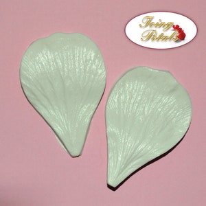Hibiscus Petal Silicone Double Veiner By Icing Petals