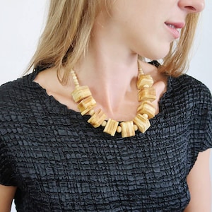 Vintage Golden Yellow Beaded Statement Necklace / Vintage Jewelry / Vintage Necklace / Beads / Boho Chic / Boho Jewelry / Bohemian Jewelry