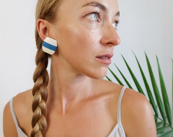 Vintage White and Blue Plastic Geometric Statement Earrings / Retro Jewelry / Mod / 60s / 70s / Minimalist Jewelry