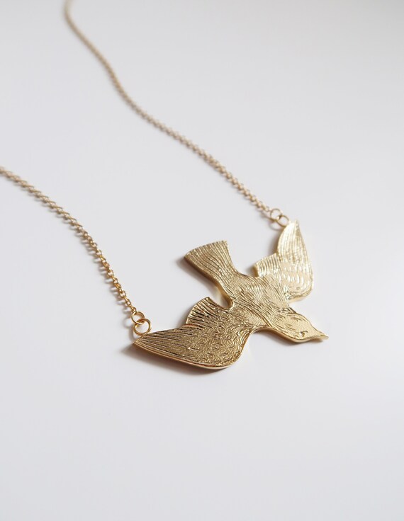 Soaring bird best sale necklace