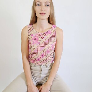 90s Beige Tank Top with Pink Flowers and Diagonal Stripes image 7
