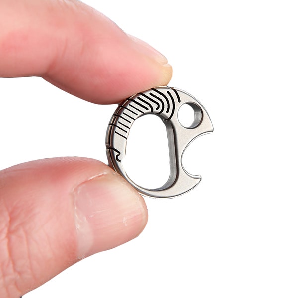 Unique design made TC4 Ti titanium 20mm 0.8 inch Small mini tiny Goldfish coin disk round snap hook carabiner paracord clasp EDC DIY links