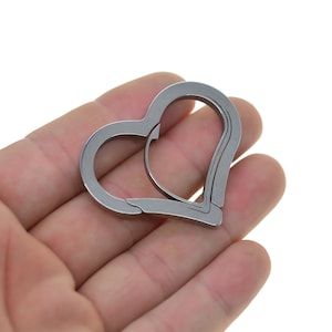 1.5 inch Small  strong delicate laser cut stainless steel heart snap hook quick release carabiner hook keychain necklace craft supply