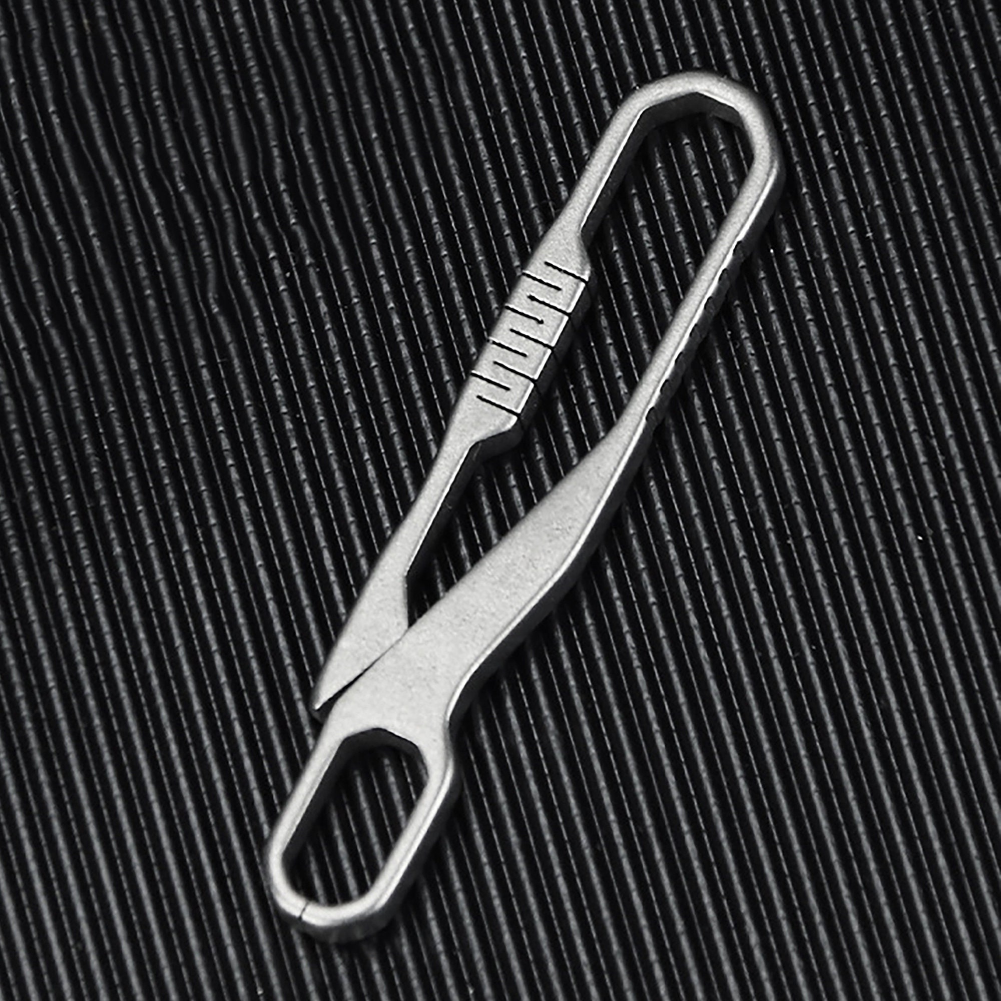 Laser Cut Super Fine and Simple TC4 Ti Solid Titanium Japanese Fishhook U  Hook Belt Clip Keychains DIY FOB EDC Housewarming Gift 
