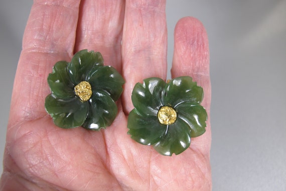 Carved Jade Gold Nugget Earrings. Green Nephrite … - image 3