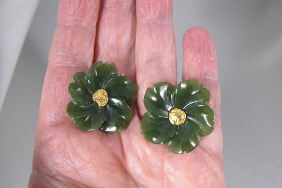 Carved Jade Gold Nugget Earrings. Green Nephrite … - image 7