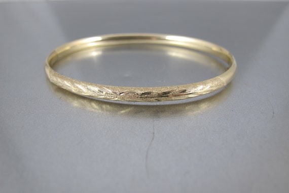 10K Gold Bangle Bracelet. Yellow Gold Engraved Ov… - image 6