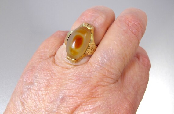 Antique 14K Carnelian Agate Ring. Victorian Yello… - image 1