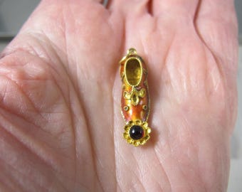 Antique 18K Gold Enamel Garnet Shoe Slipper Pendant