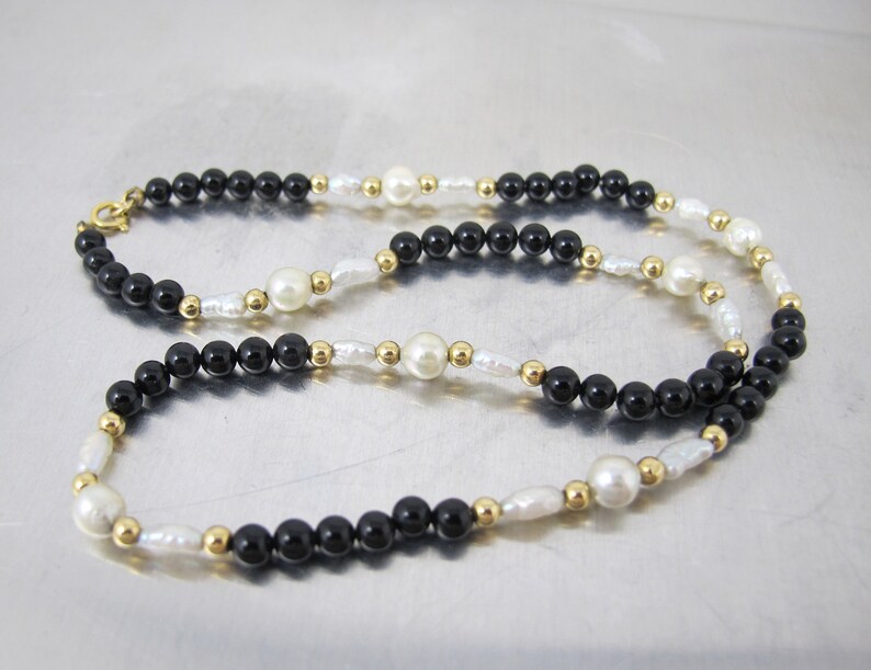 onyx and pearl necklace