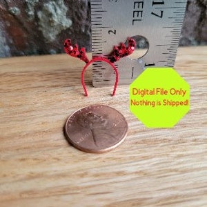 STL File ONLY Puppenhaus Miniatur 3D Druckbares Rentier Stirnband, Dekor, Accessoires, Geldbörse, Party, Haare, Puppe, Weihnachten, 1:12