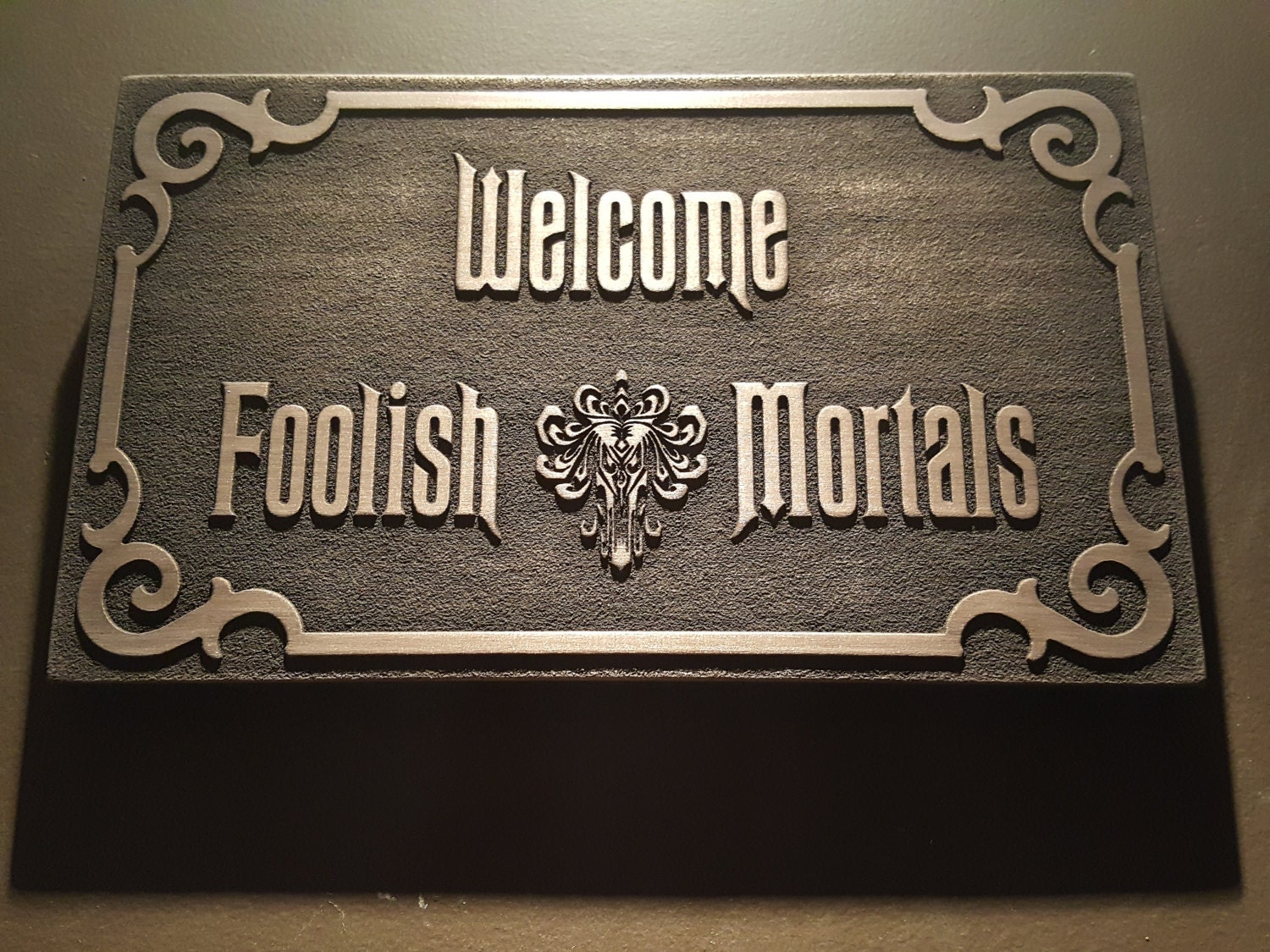 Haunted Mansion Resin Sign 看板 Haunted Mansion Resin Sign 看板 Haunted Mansion Gate Plaque