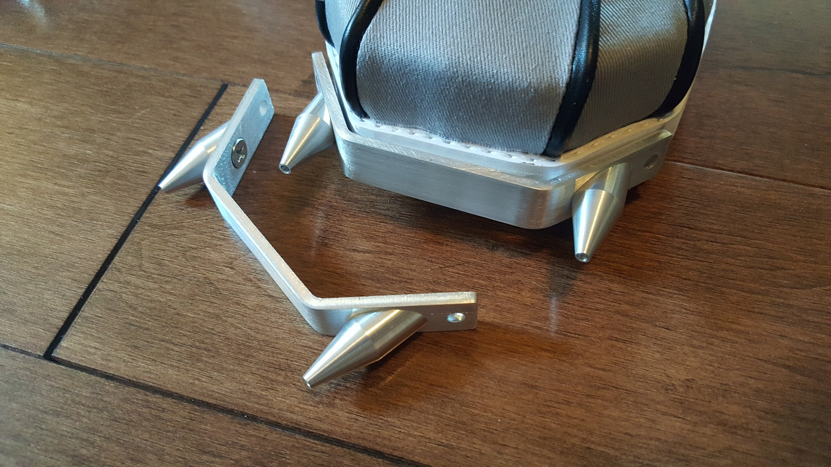 Toe spikes Clearance