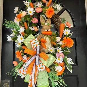 Easter wreath, spring wreath, Easter carrot wreath, orange spring wreath, Easter front door wreath, spring home decor, spring porch decor