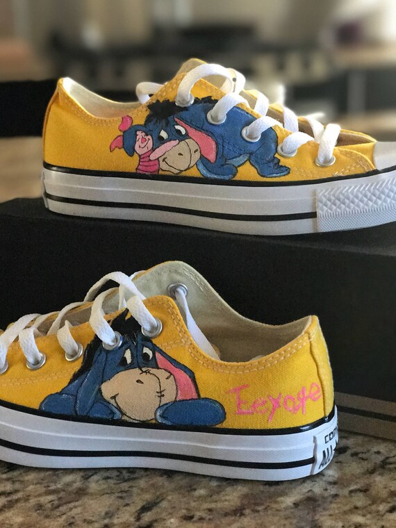 hand painted converse