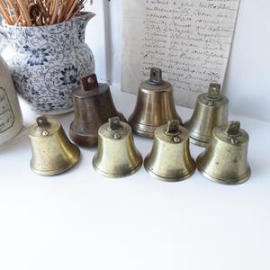 Antique brass / bronze bells, campanology bells, shop door entry bells, servant bells, various sounds, early 20th century, old school bells