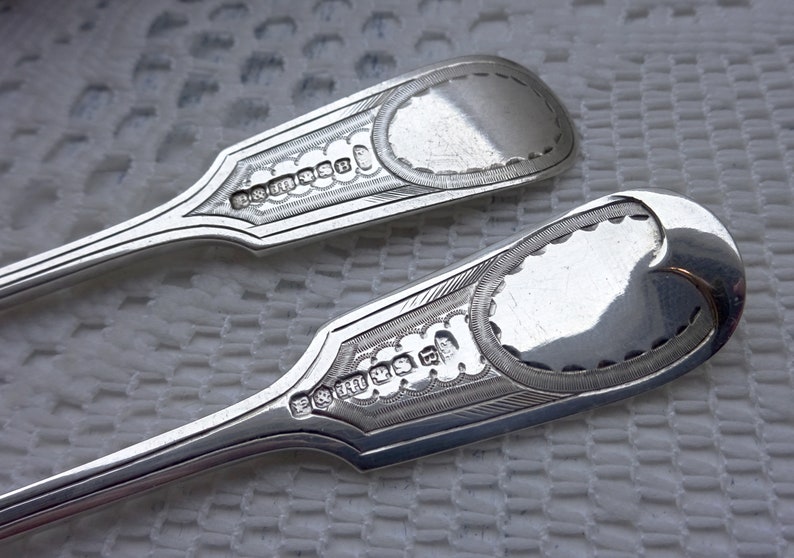 Victorian silver plated dessert cutlery book-shaped tooled leather box Engraved silver plate spoon napkin ring Parkin and Marshall. fork