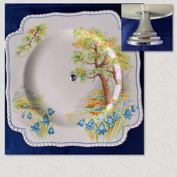 Such a pretty vintage hand painted Midwinter Porcelon cake stand. Ideal for lovely sweet treats. c.1930.