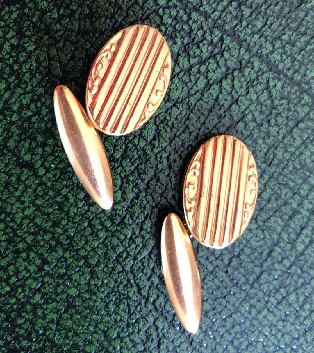Boutons De Manchettes Ciselés En Plaqué Or - Occasion, Vintage