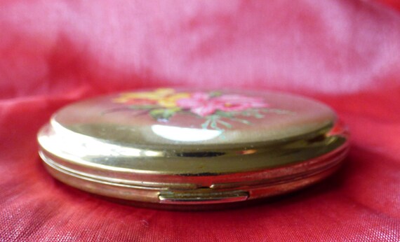 A Stratton 'convertible' powder compact, decorate… - image 5