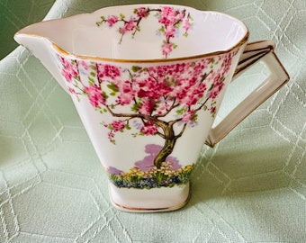 Simplemente la jarra de crema 'Springtime' vintage más bonita pintada a mano. Fabricado por Standard China c1916-1930. Perfecto para el té de la tarde.