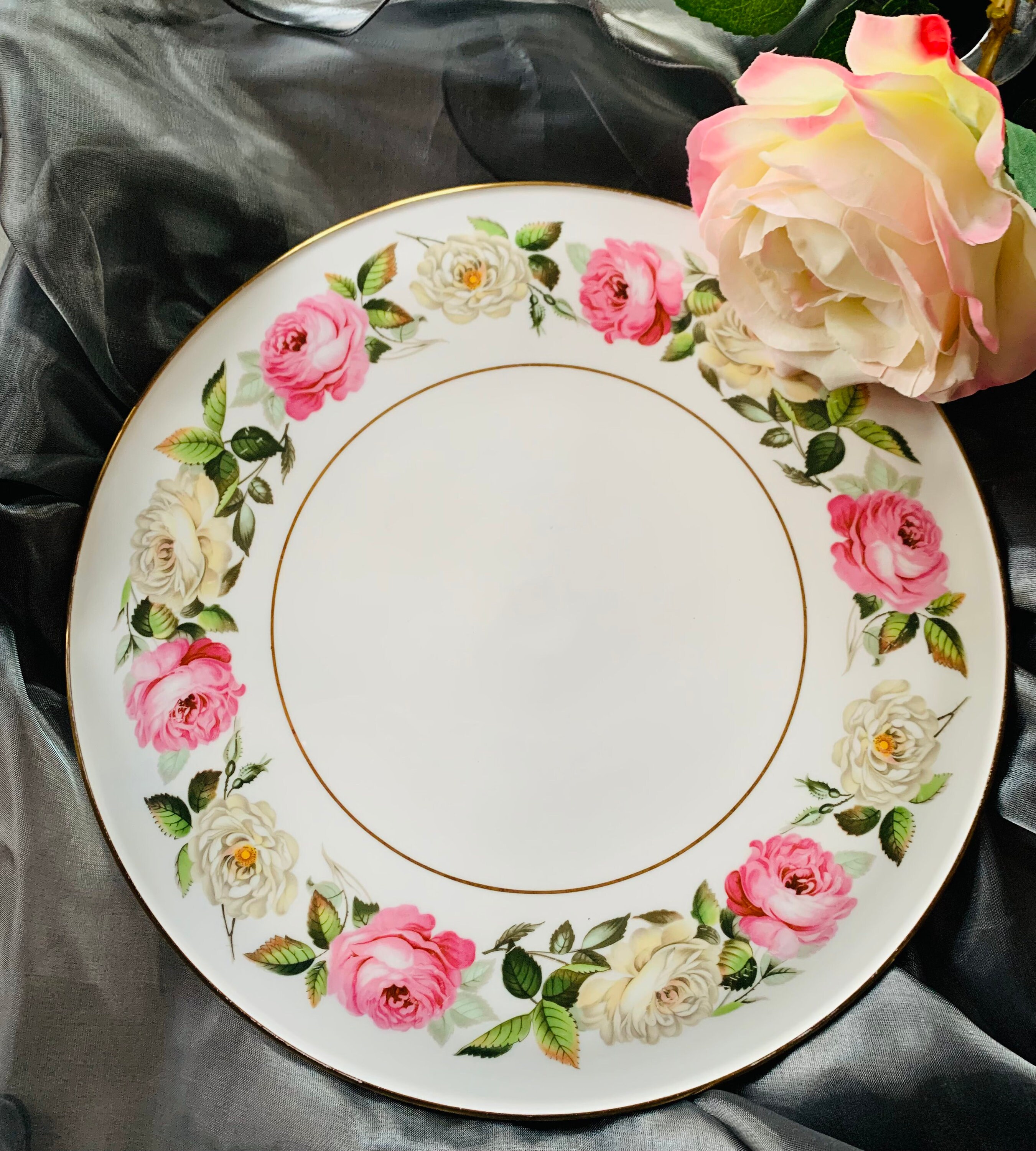 【未使用美品】ロイヤルウースター★フラワーブーケ★ガトープレート ロイヤルウースター フラワーブーケ ガトープレート ヴィンテージの