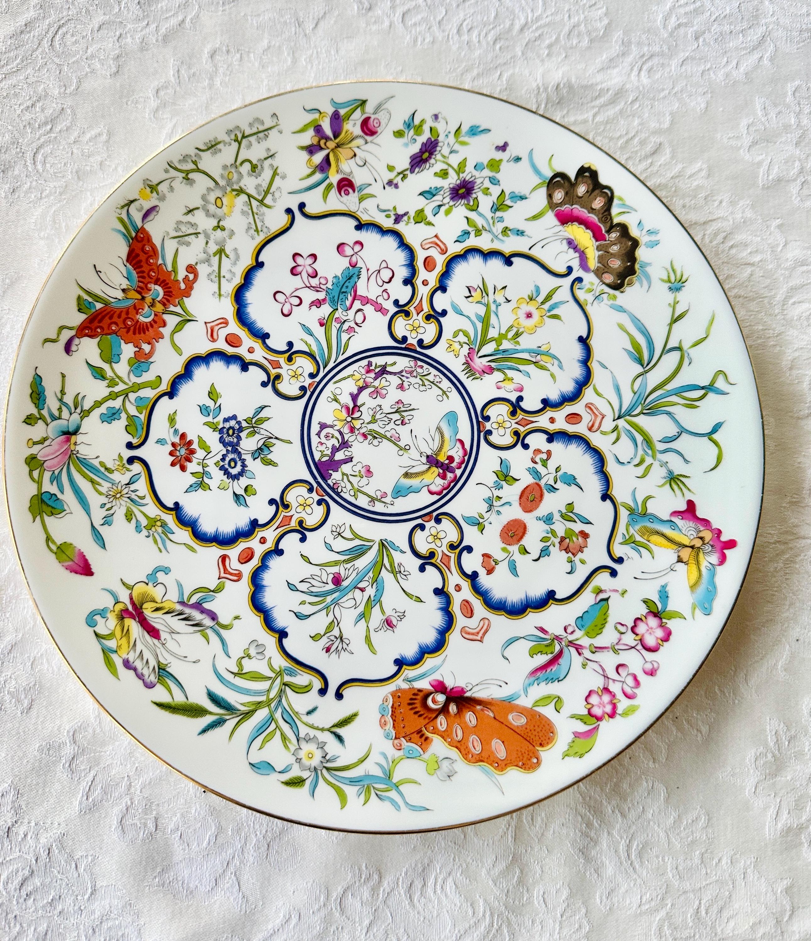  WORCESTER 大皿 EXOTIC BUTTERFLIES A Highly Decorative Royal Worcester Exotic Butterflies Plate From