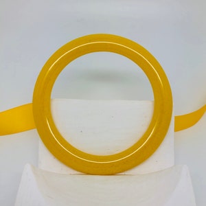 Handmade Sunflower Yellow Glass Bangle Bracelet - Size 8 1/4