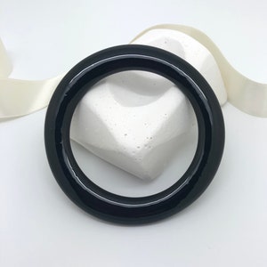 Small Handcrafted Glass Bangle Bracelet-Black Glass Bangle-Handmade Glass Jewelry-Onyx Glass Bracelet-Fused Glass Bangle-Modern Accessory
